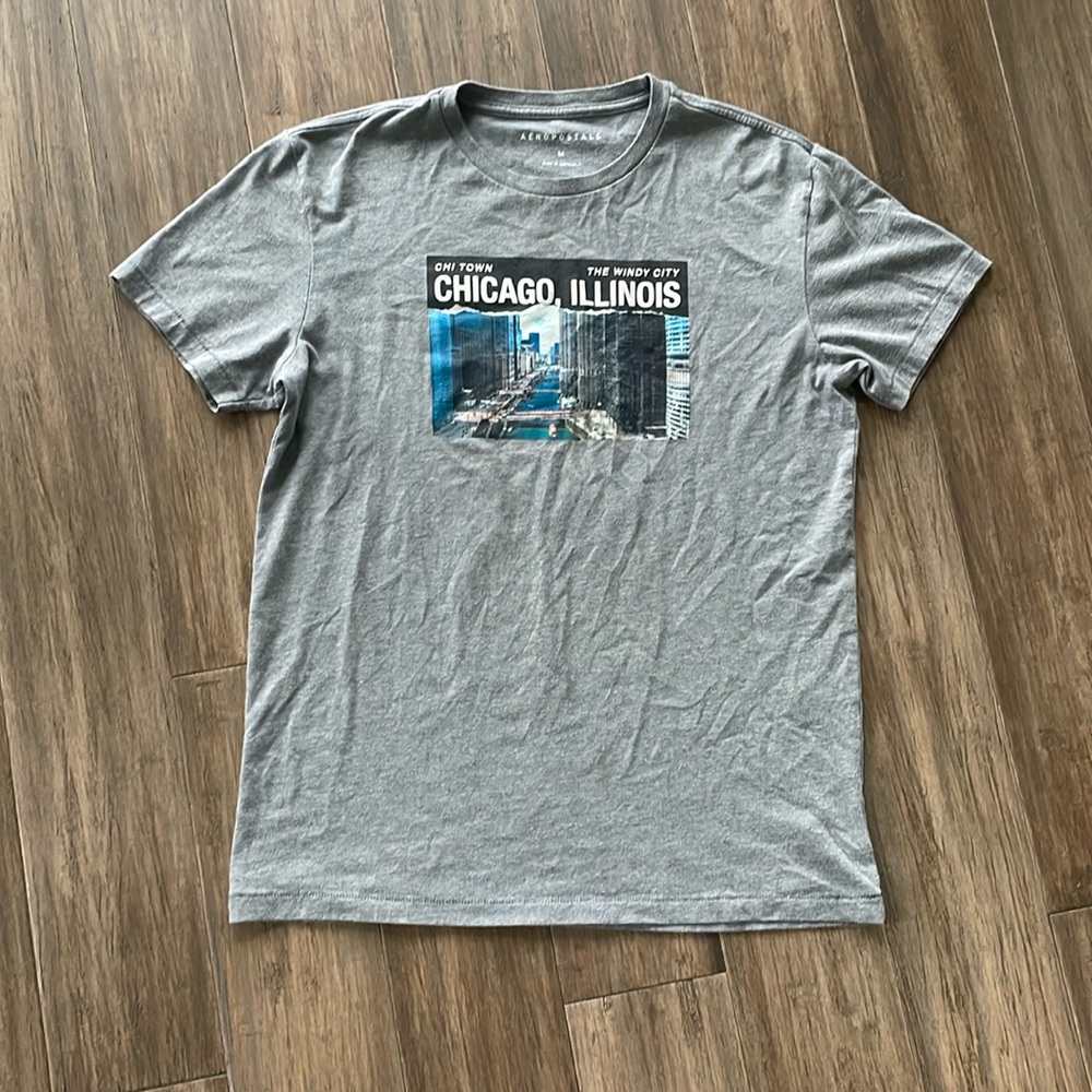 🟢$1 add-on item🟢 Aeropostale men’s tee shirt Medium Chicago